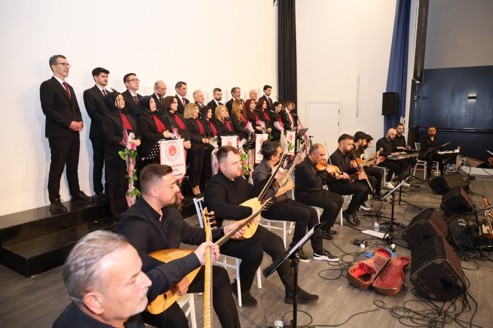 Başkan Kocabaş, “19 Mayıs Gençlik Konseri” Gecesine Katıldı (2)