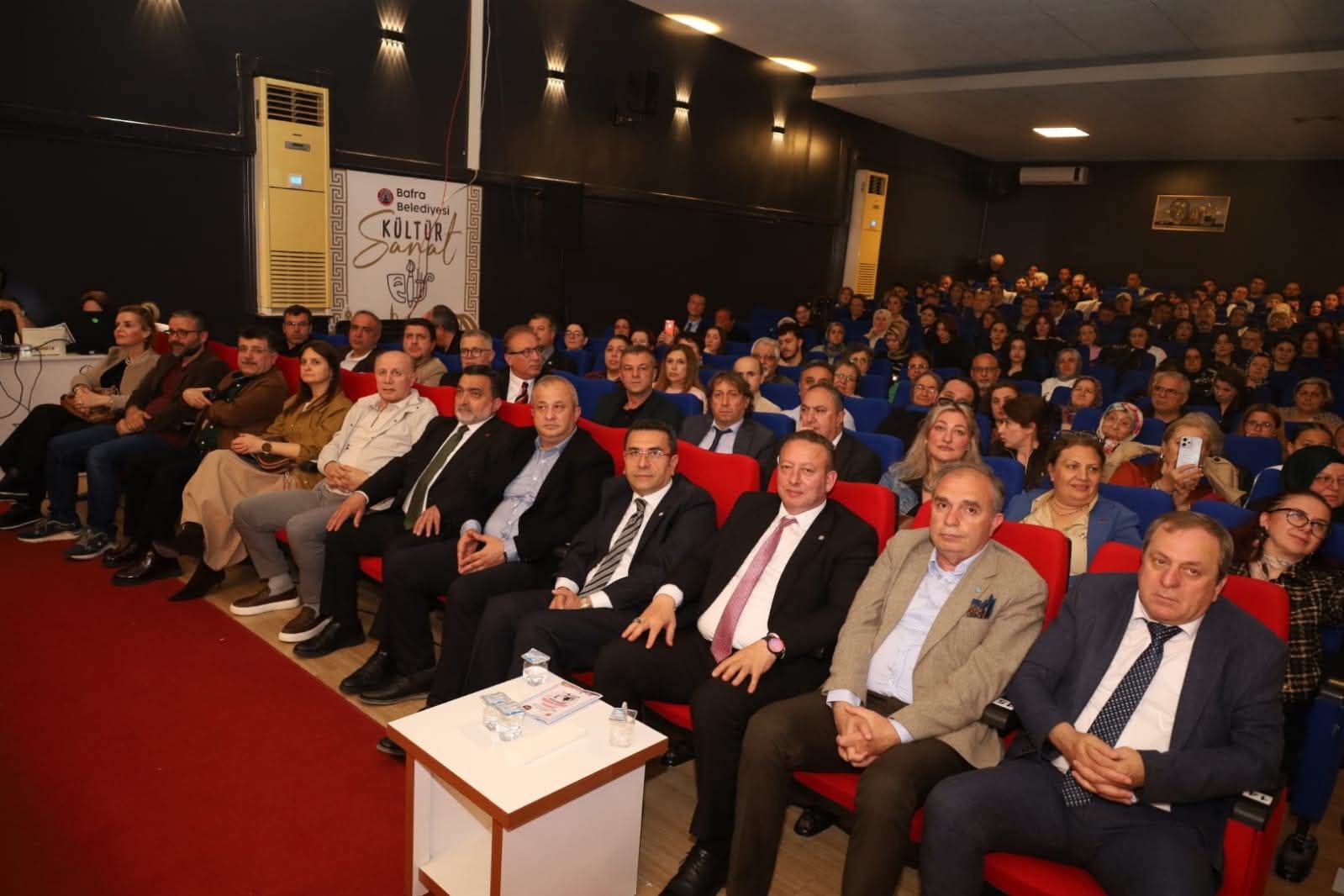 Başkan Kocabaş, “19 Mayıs Gençlik Konseri” Gecesine Katıldı (3)