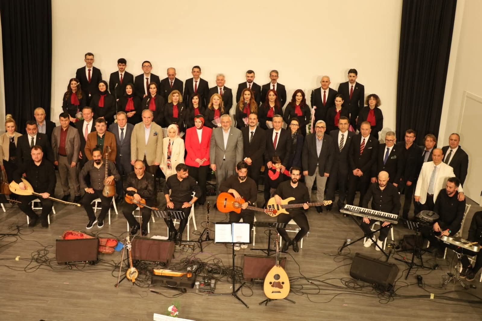 Başkan Kocabaş, “19 Mayıs Gençlik Konseri” Gecesine Katıldı (4)