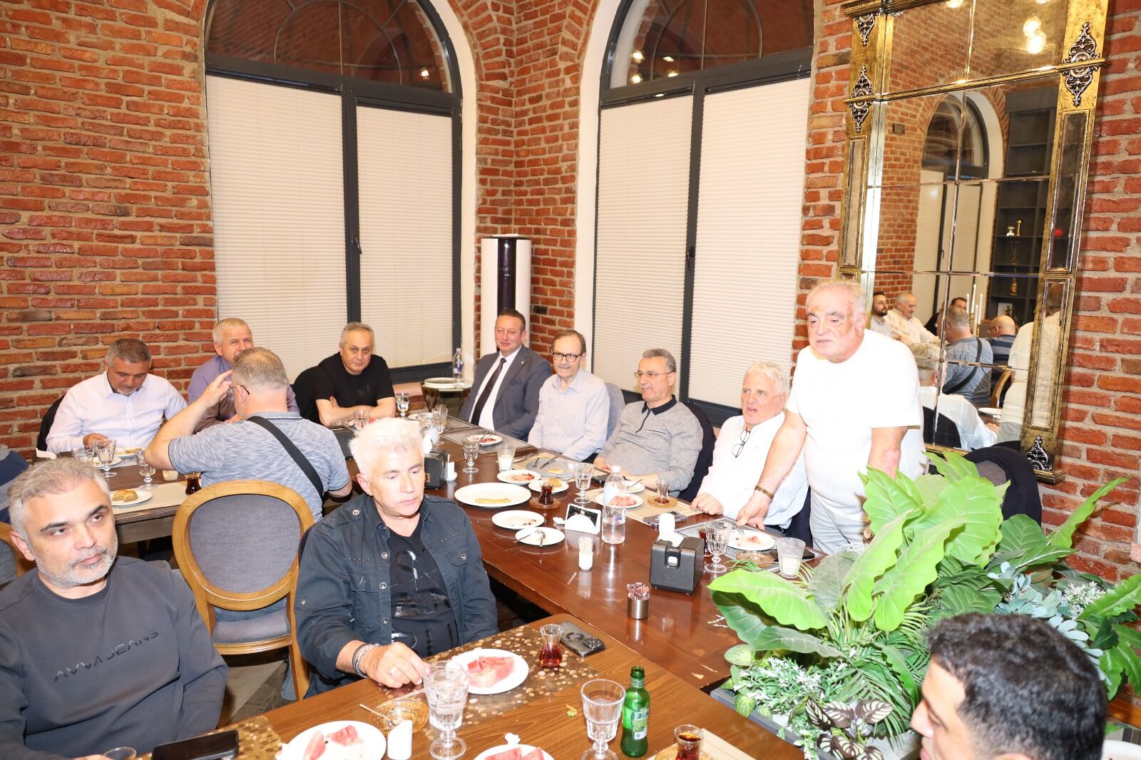 Başkan Şahin Ve Kocabaş’ın Ev Sahipliğinde Bafra’da Dostlar Buluşması Gerçekleşti (7)