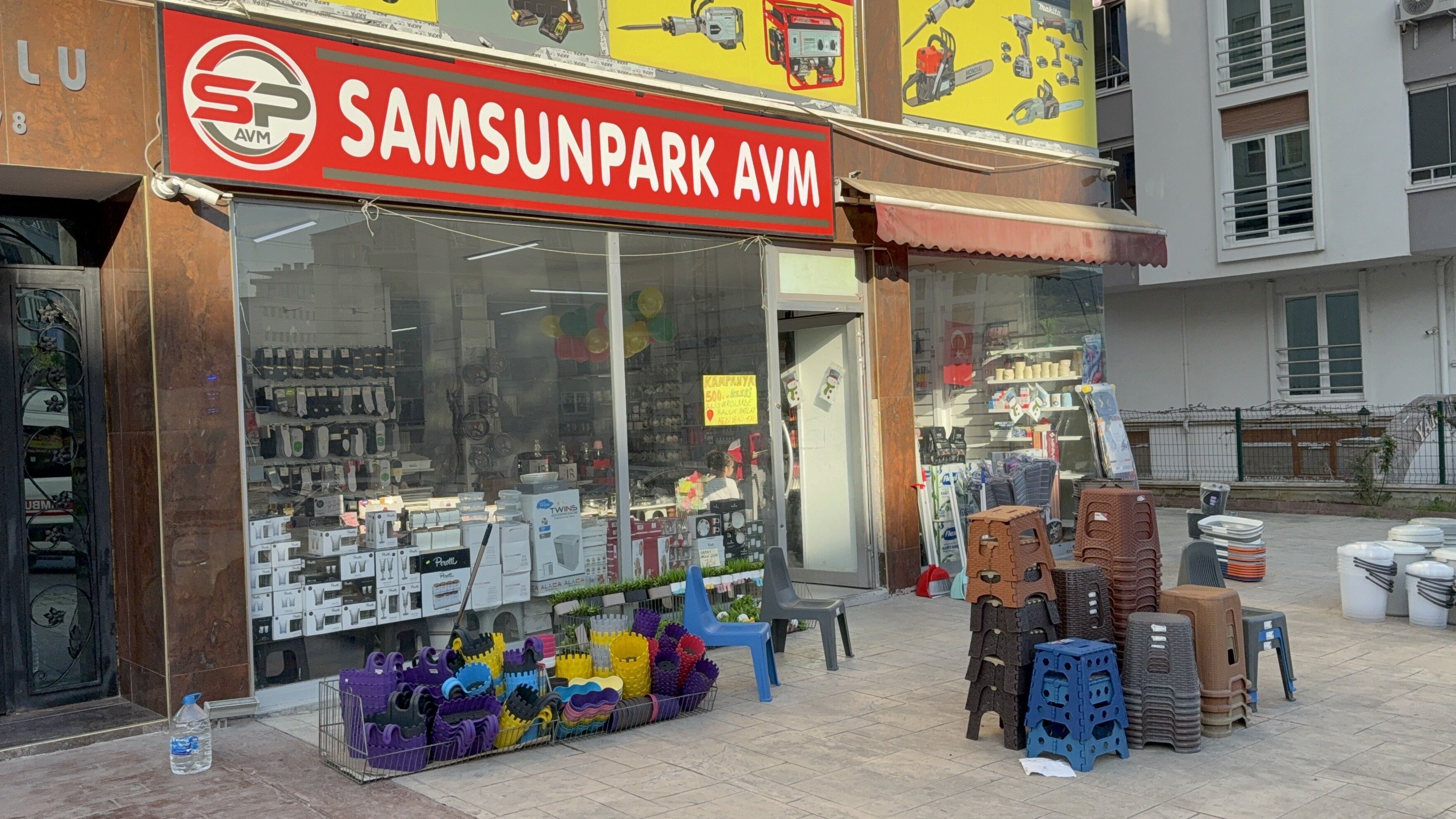 İş Yeri Sahibinden Hırsıza Çağrı Çaldığını Getirirsen Şikayetçi Olmayacağım (1)