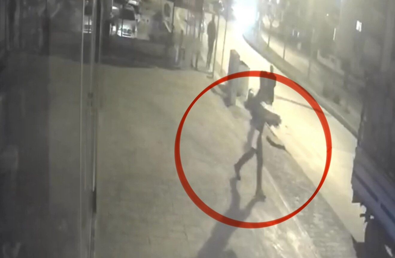 İş Yeri Sahibinden Hırsıza Çağrı Çaldığını Getirirsen Şikayetçi Olmayacağım (4)