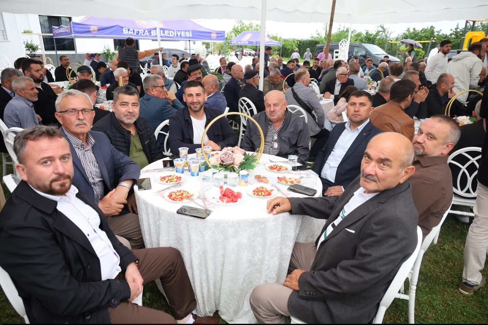 Kocabaş Ai̇lesi̇’nden 13 Yildir Süren Vefa Ai̇le Çinarlari Dualarla Anildi (13)