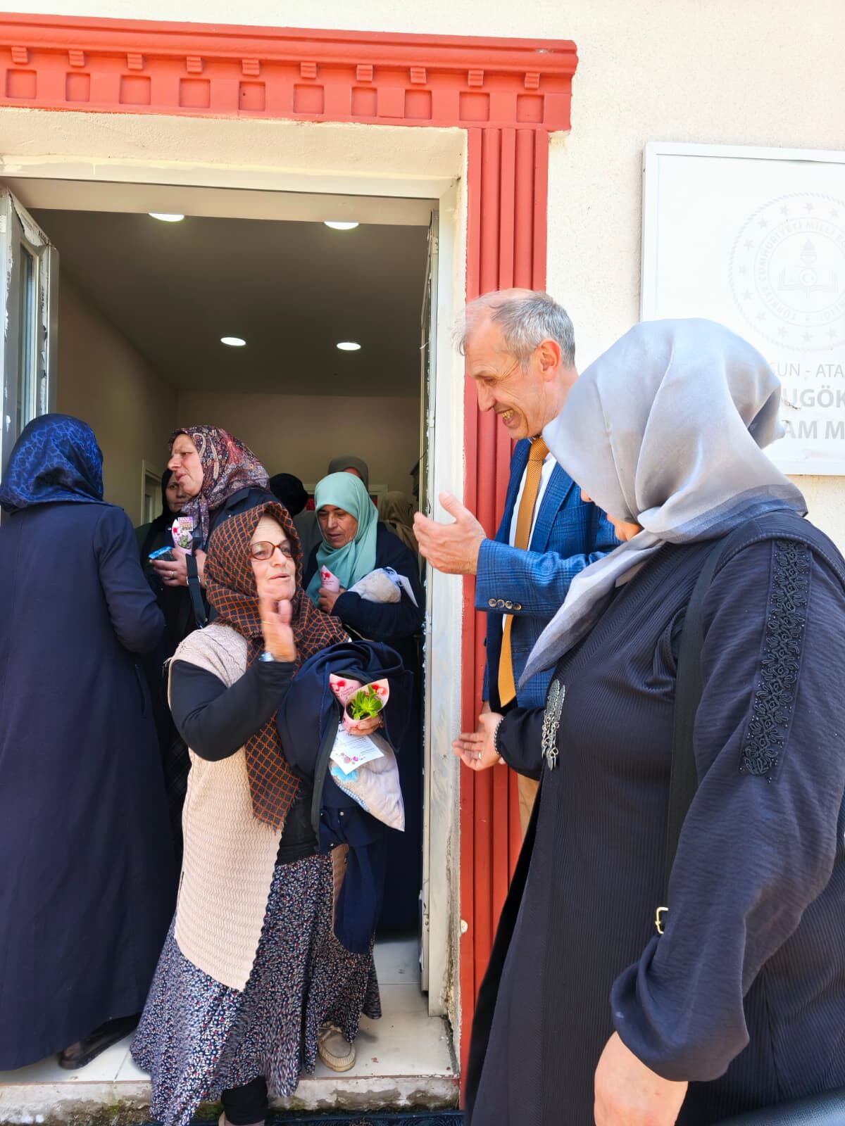 Köyde Anneler Günü Coşkusu Muhtarlık Ve Dernekten Anlamlı Organizasyon (14)