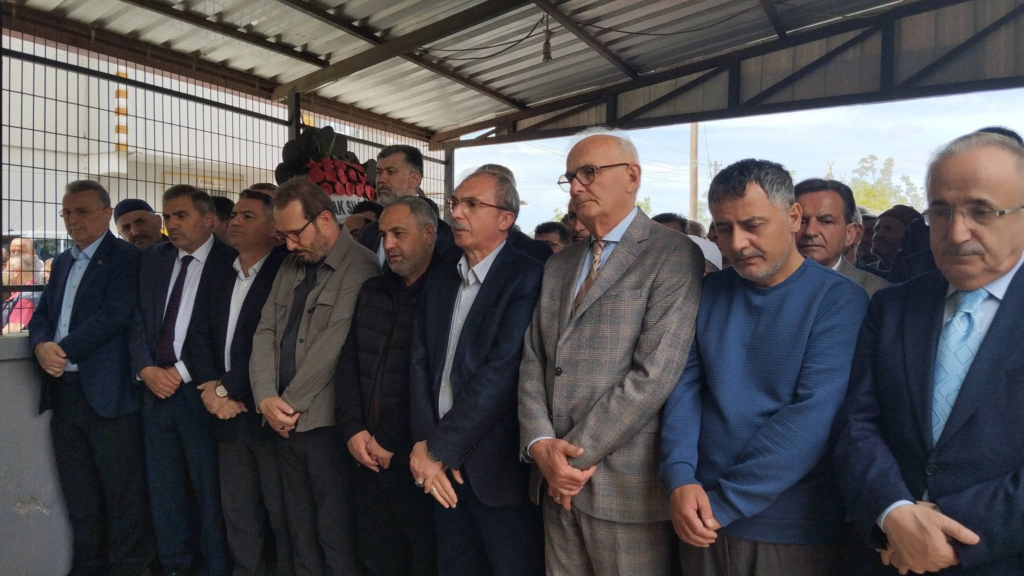 Özkök Ailesinin Acı Günü Bayram Özkök Son Yolculuğuna Uğurlandı (2)