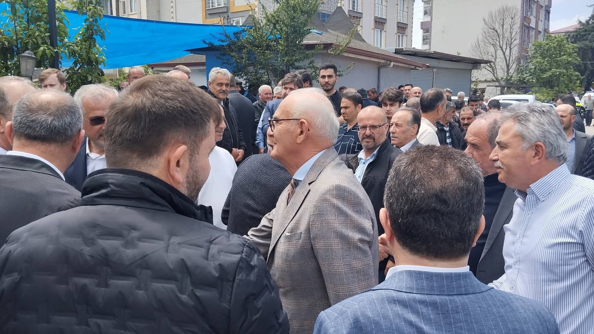 Özkök Ailesinin Acı Günü Bayram Özkök Son Yolculuğuna Uğurlandı (6)