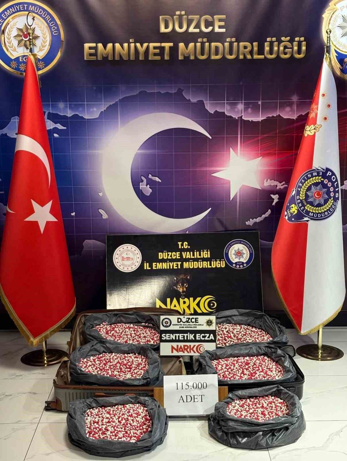 İstanbul'dan Samsun'a uyuşturucu sevkiyatına Düzce polisi 'Dur' dedi