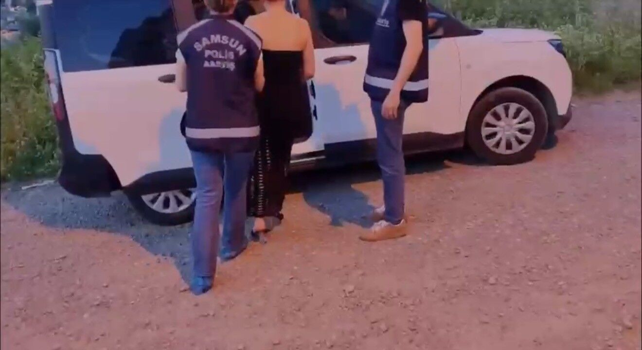 Atakum'da Masaj Salonuna Fuhuş Operasyonu 3 Gözaltı (3)