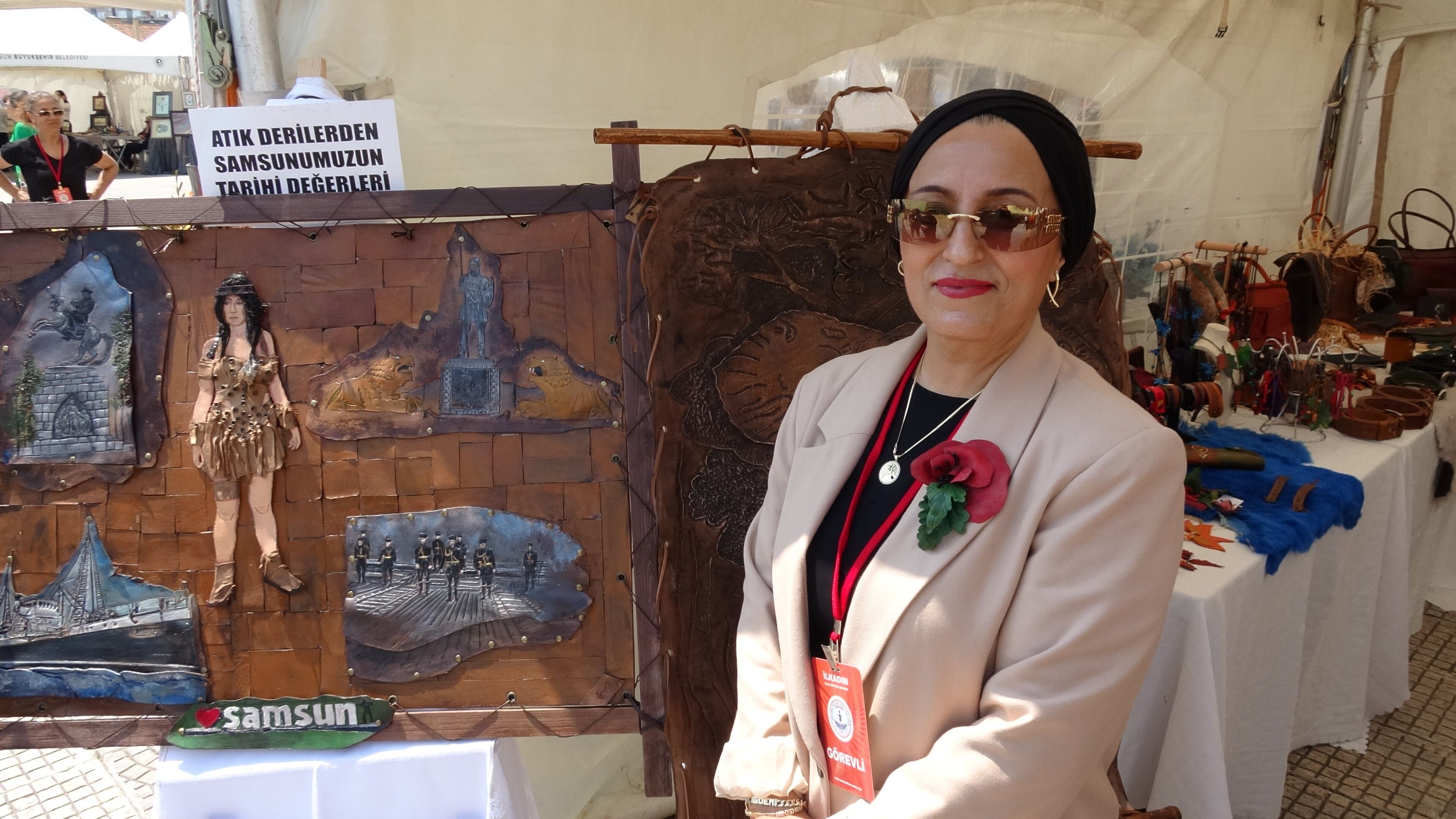 Atık Deriler Sanat Eserine Dönüştü