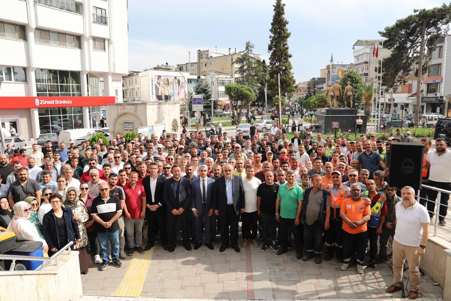 Bafra Beledi̇yesi̇'nde Toplu Sözleşme Sevi̇nci̇ (13)