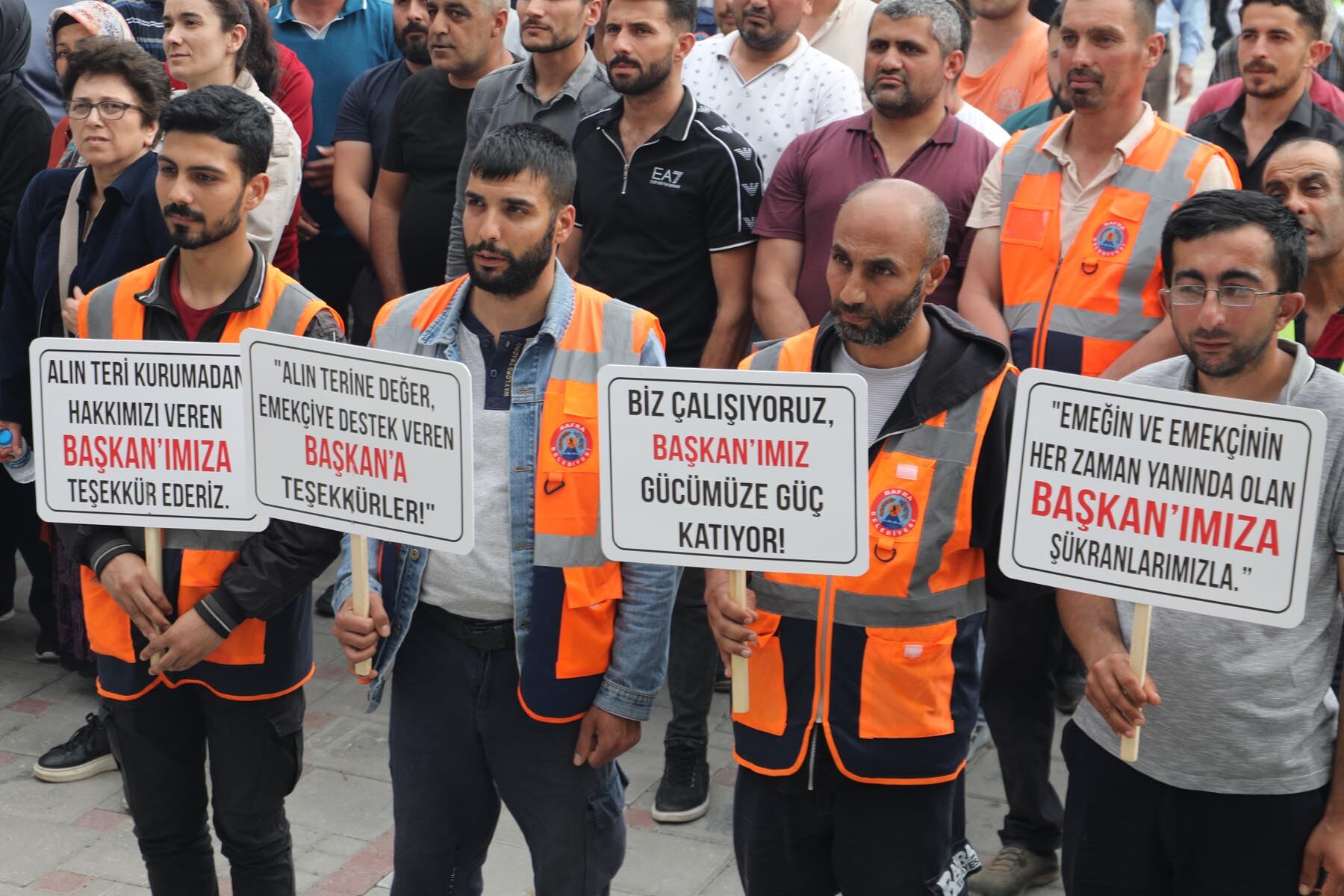 Bafra Beledi̇yesi̇'nde Toplu Sözleşme Sevi̇nci̇ (3)