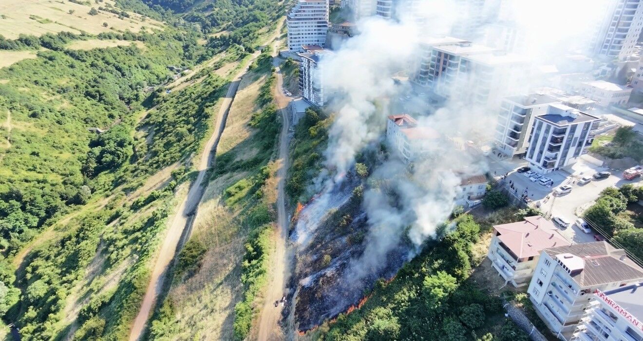 Canik'de Korkutan Anız Yangını (4)