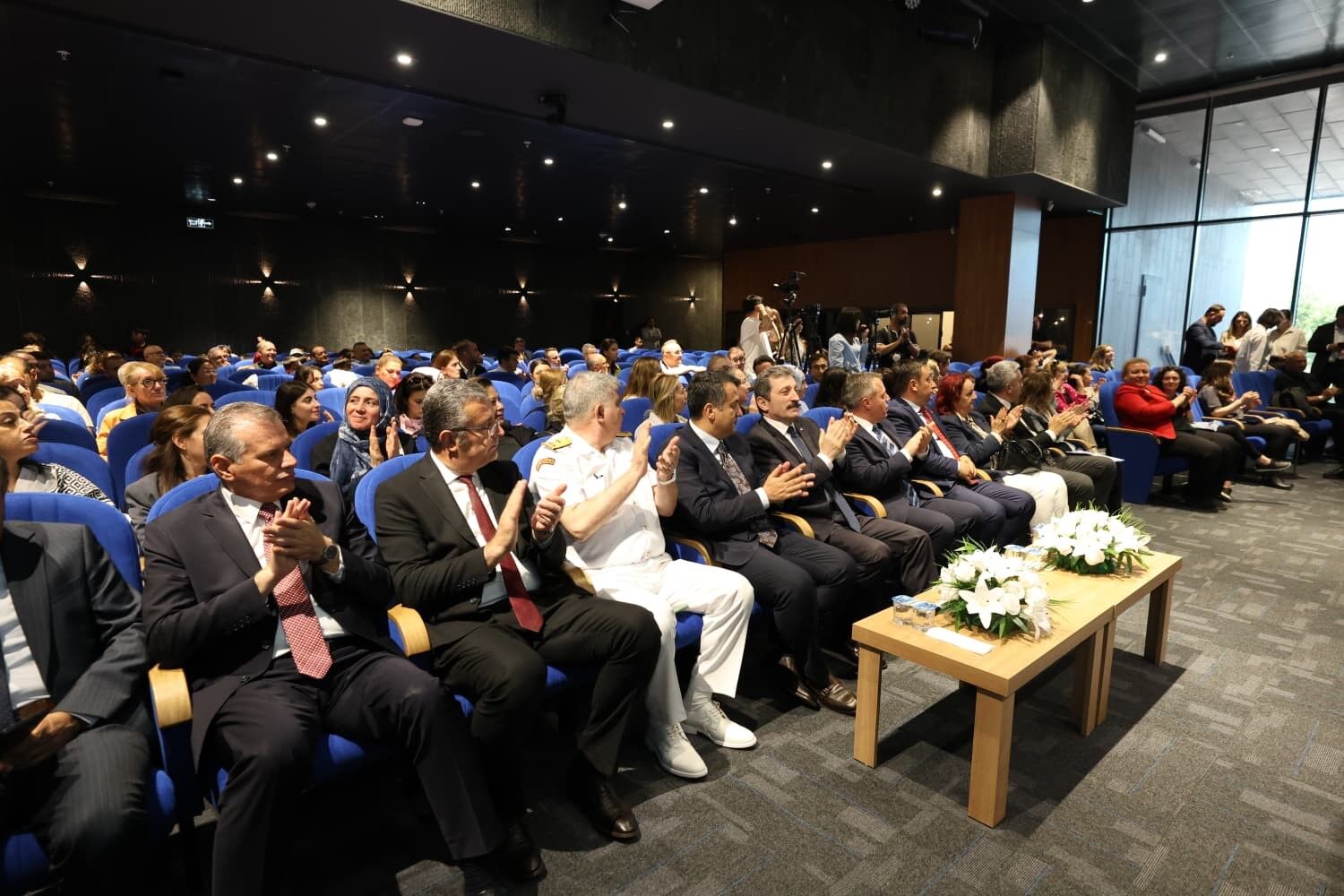 Dünya Bize Emanet