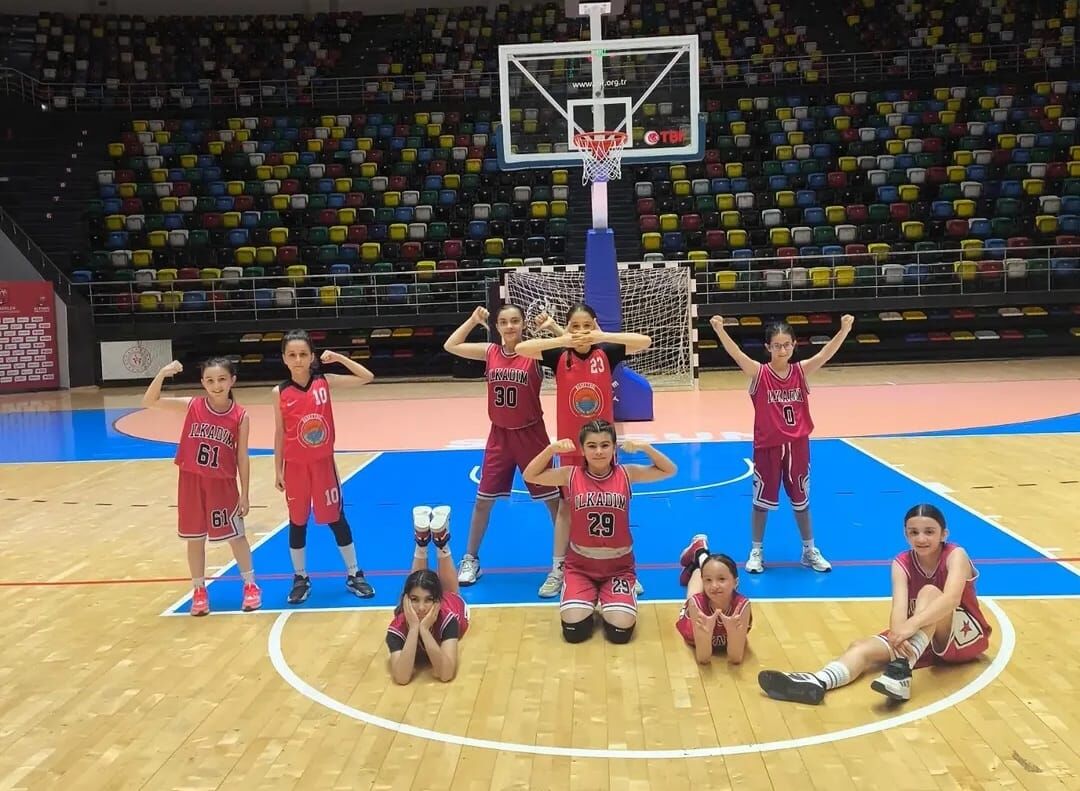 İlkadım Belediyesi U11 Kız Basketbol Takımı Samsun İl İkincisi Oldu (4)