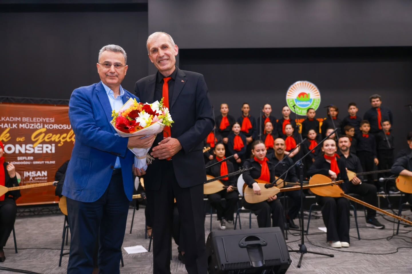 İlkadim’da Türk Halk Müzi̇ği̇ Rüzgâri Esti̇ (3)-1