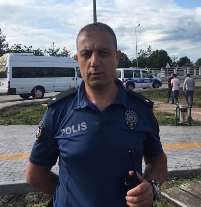 Motosiklet Kamyonun Tekerleri Arasına Ok Gibi Saplandı Emekli Komiser Yardımcısı Hayatını Kaybetti (1)