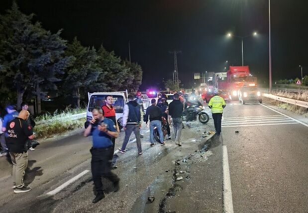 Ordu'da Kamyonet Ile Otomobil Çarpıştı 1 Ölü, 1 Yaralı (2)
