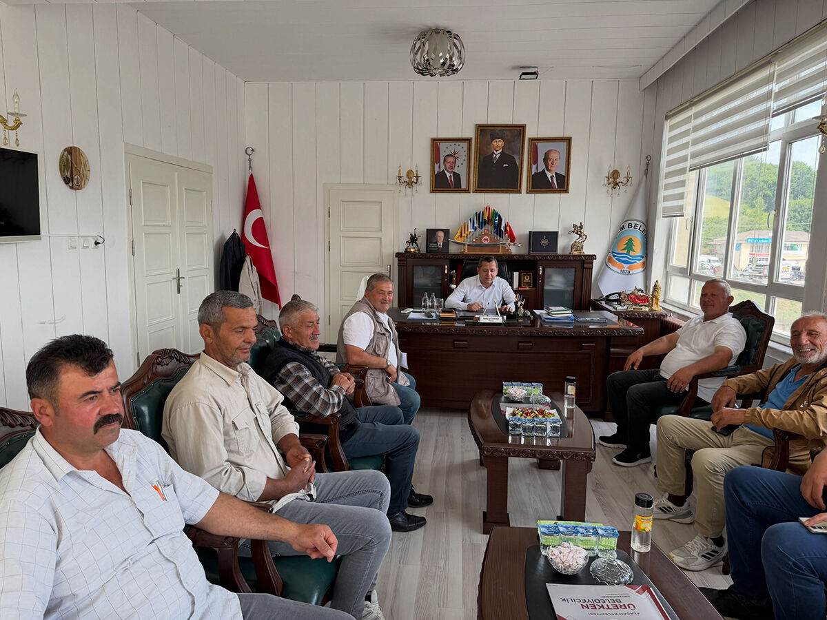 Ramazan Özdemir Halk Günü’nde Vatandaşlarla Buluştu (3)