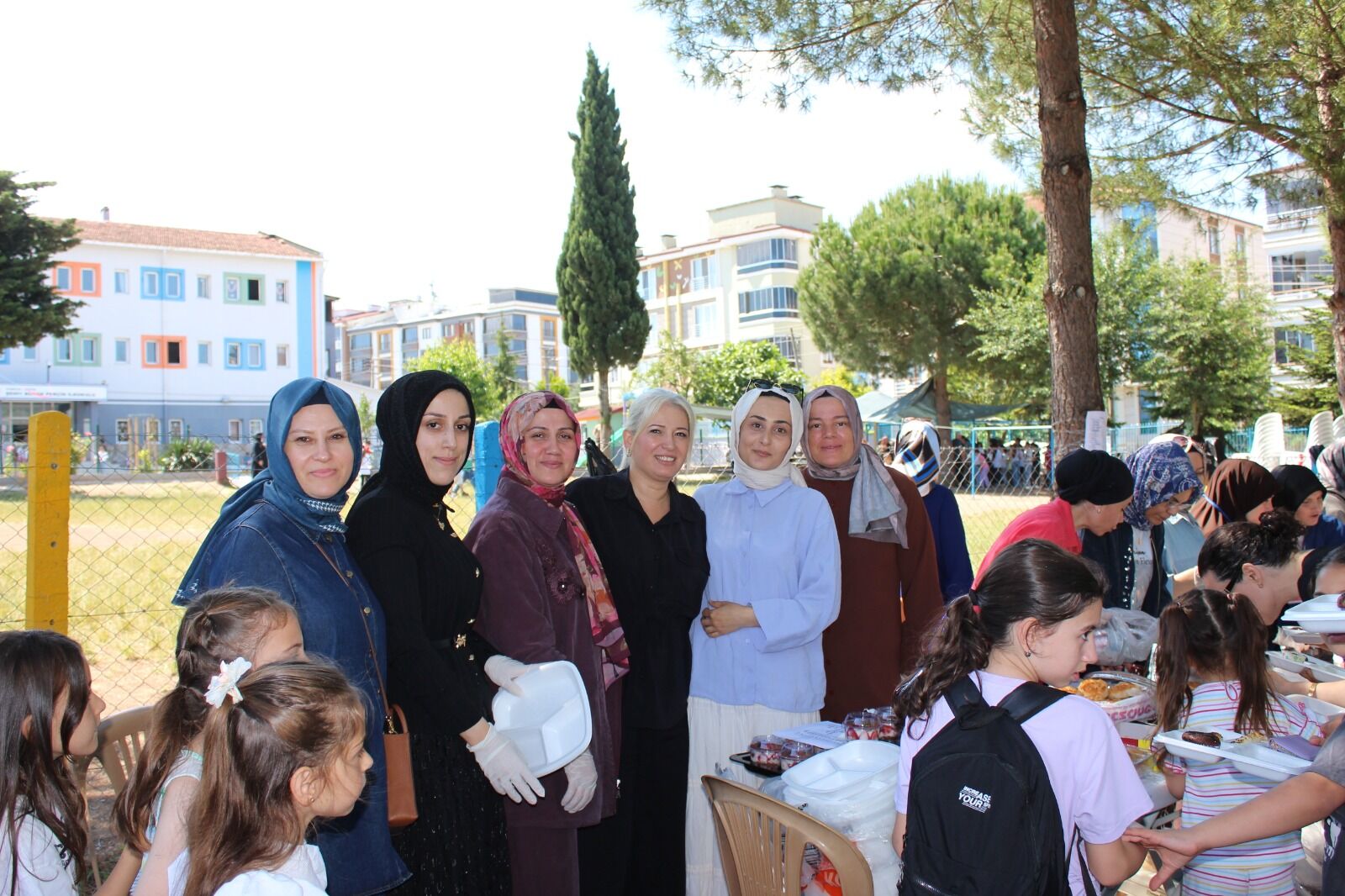 Şehit Burak Perçin İlkokulu Kermesi Yoğun Katılımla Gerçekleştirildi (6)