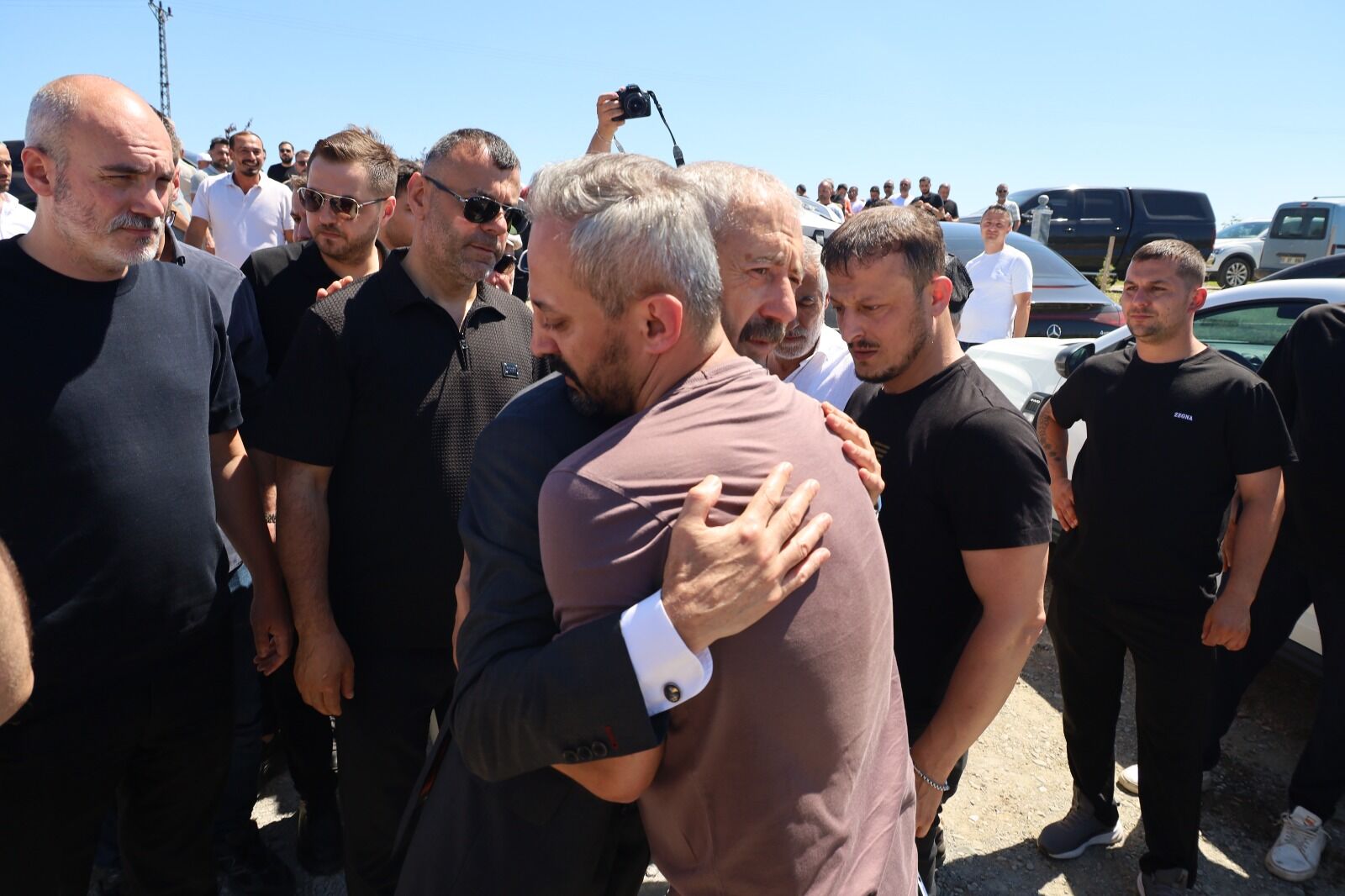 Bafra İş Dünyasının Acı Günü Fethi Tunç Son Yolculuğuna Uğurlandı (1)