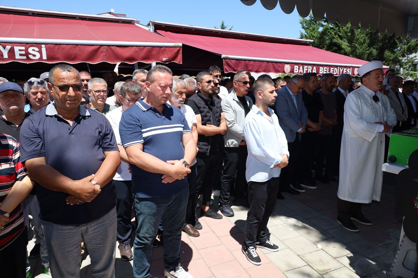 Bafra İş Dünyasının Acı Günü Fethi Tunç Son Yolculuğuna Uğurlandı (11)