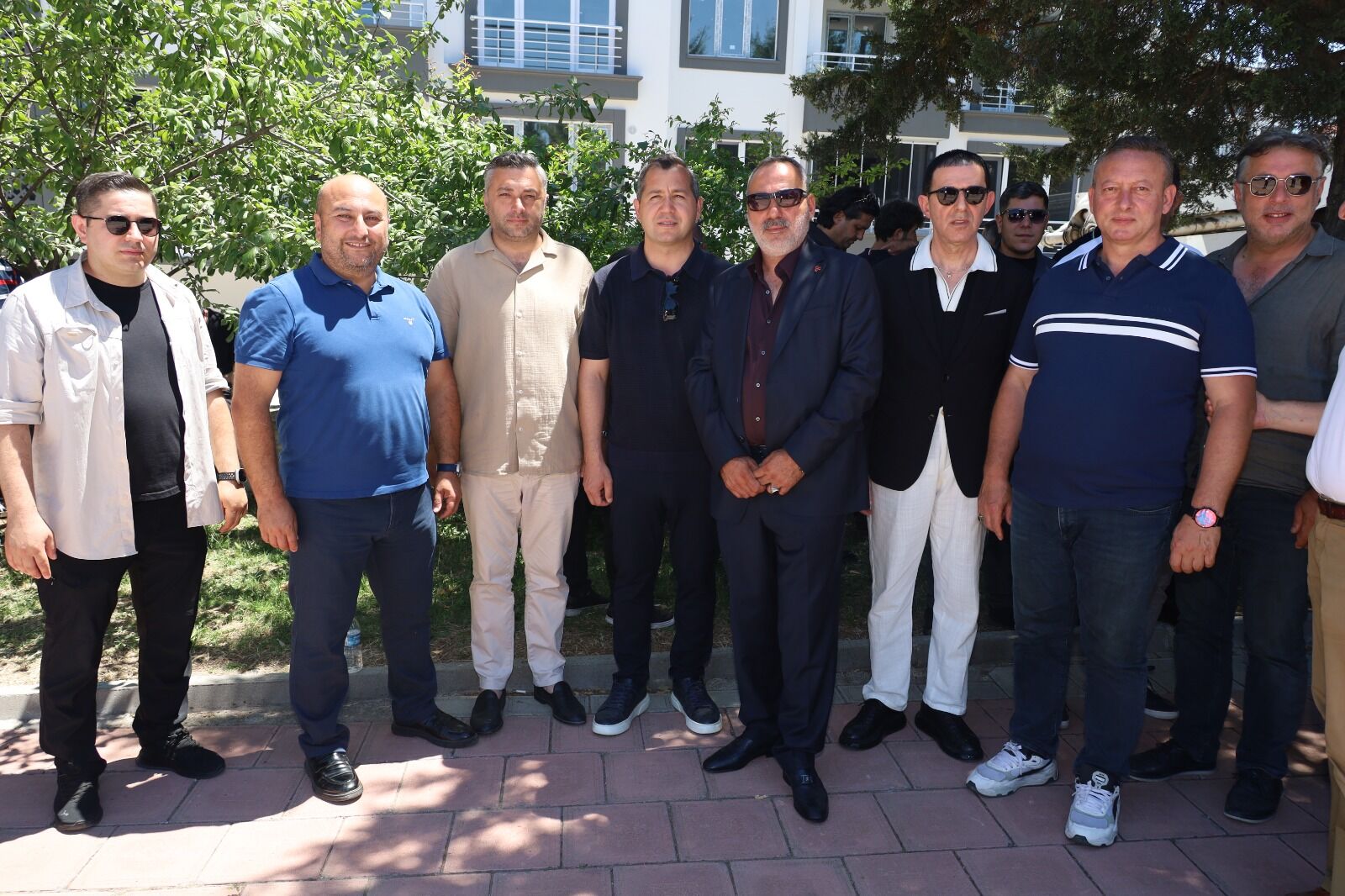 Bafra İş Dünyasının Acı Günü Fethi Tunç Son Yolculuğuna Uğurlandı (7)