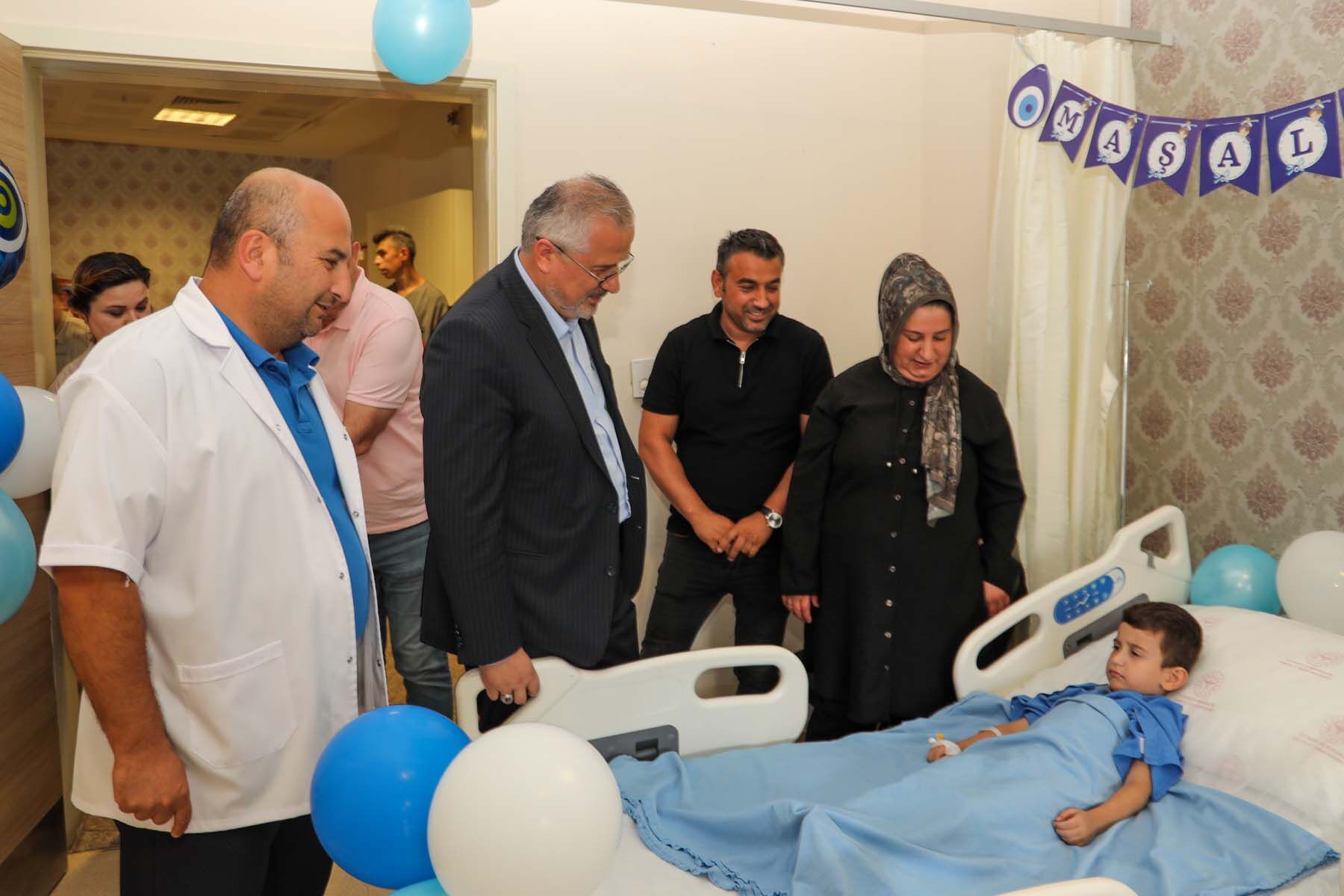 Başkan Kiliç, Sünnet Olan Çocuklari Zi̇yaret Etti̇ (6)