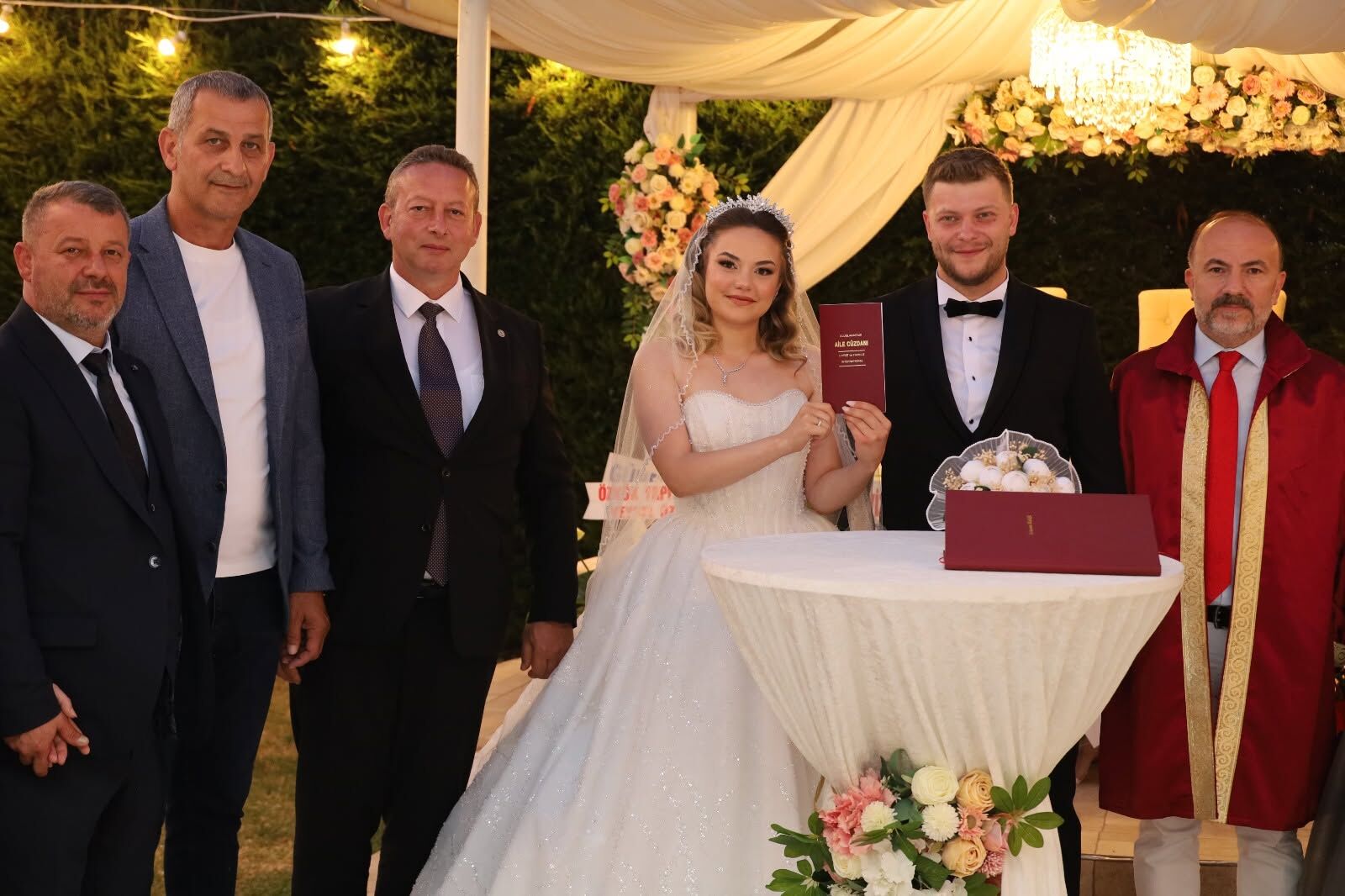 Başkan Kocabaş,Gizem Ve Berkay'ın Nikah Şahitliğini Yaptı