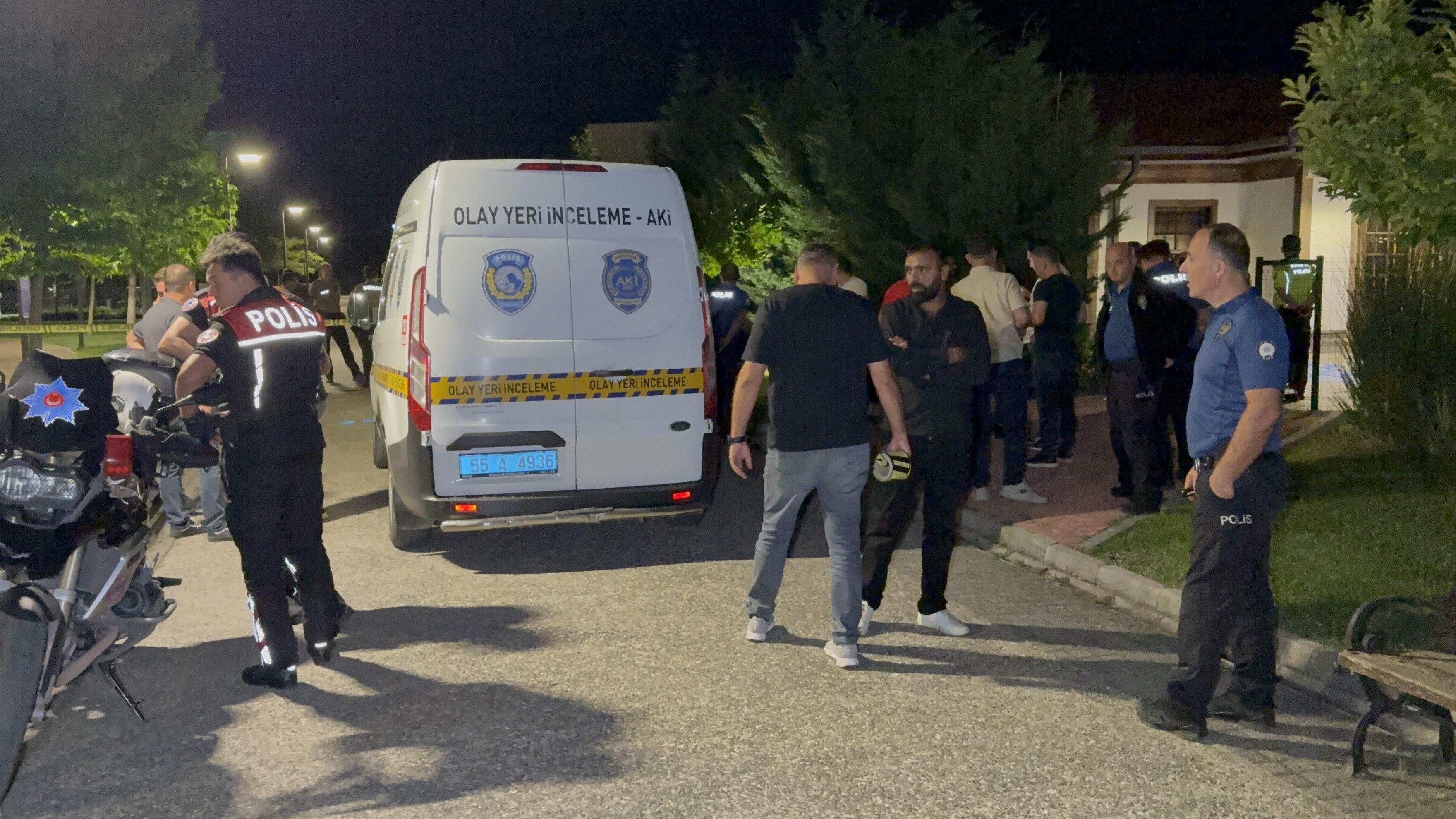 Emekli Polis Millet Bahçesinde Hayatına Son Verdi1