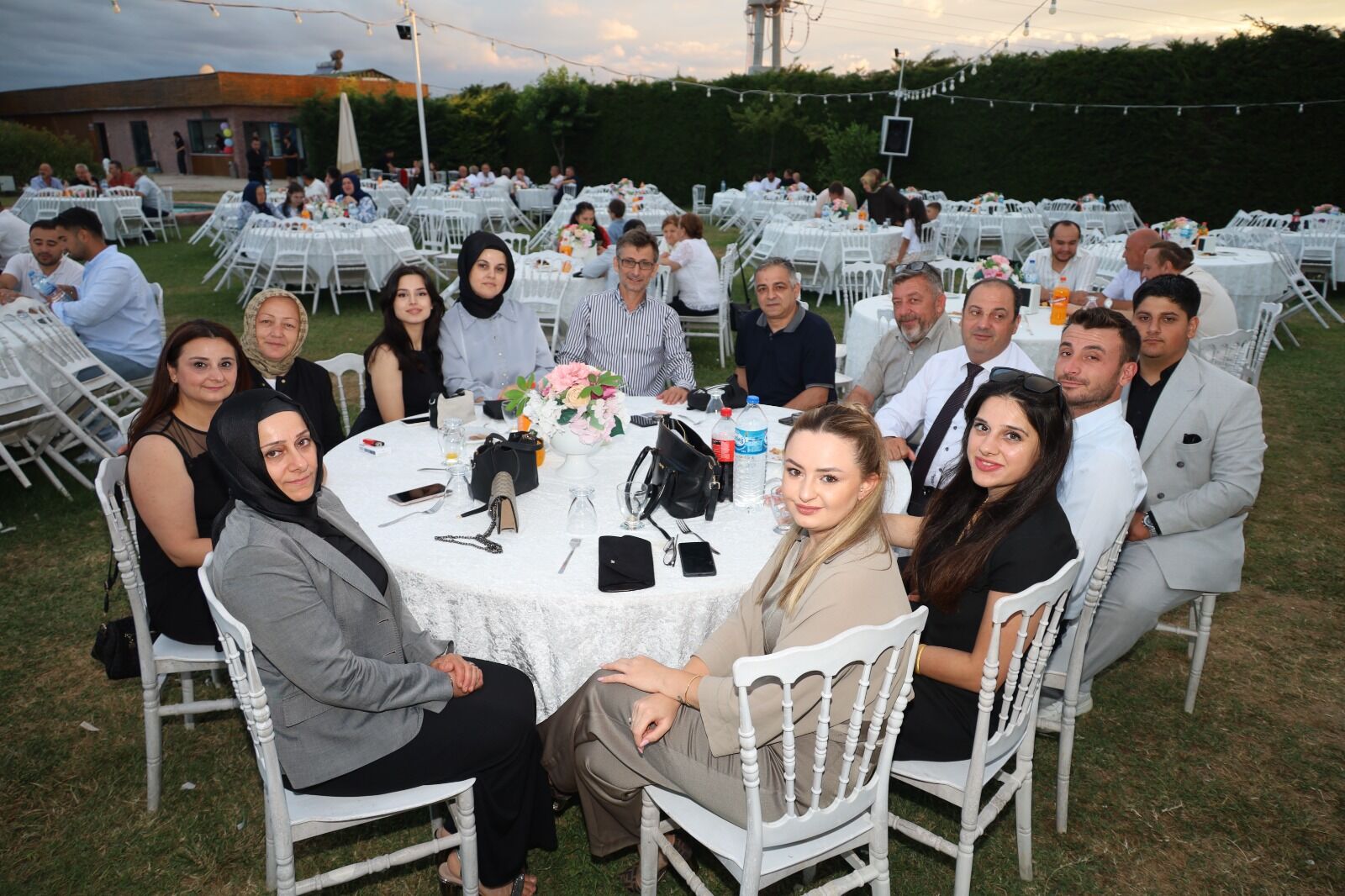 Gizem Ve Berkay Aşklarını Bir Ömürlük İmzayla Taçlandırdılar (3)