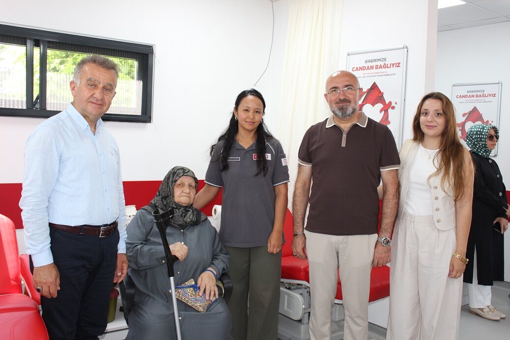 Hacı Nail Taşkın Kan Alma Birimi'ne Anlamlı Aile Ziyareti (10)