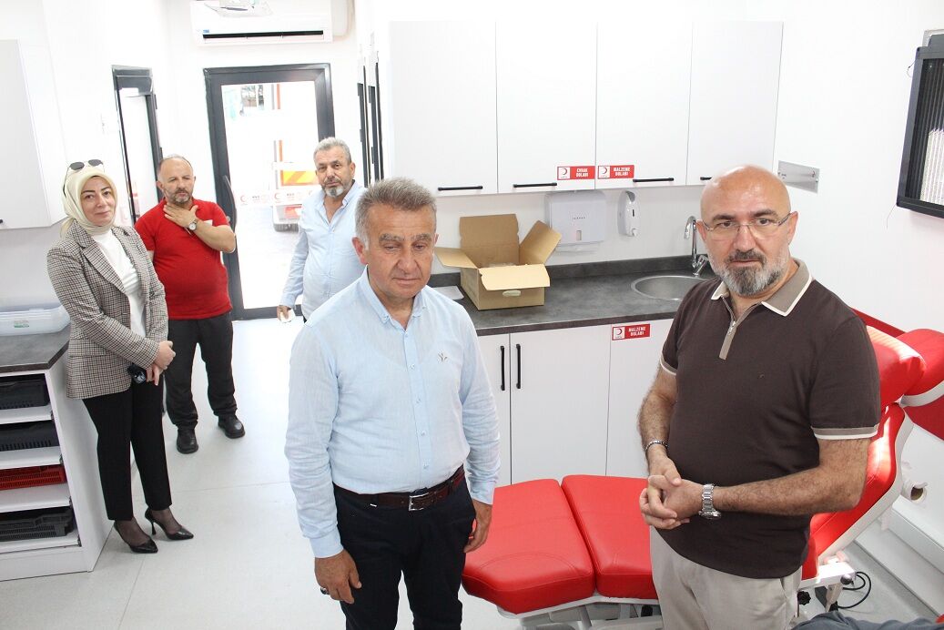 Hacı Nail Taşkın Kan Alma Birimi'ne Anlamlı Aile Ziyareti (6)