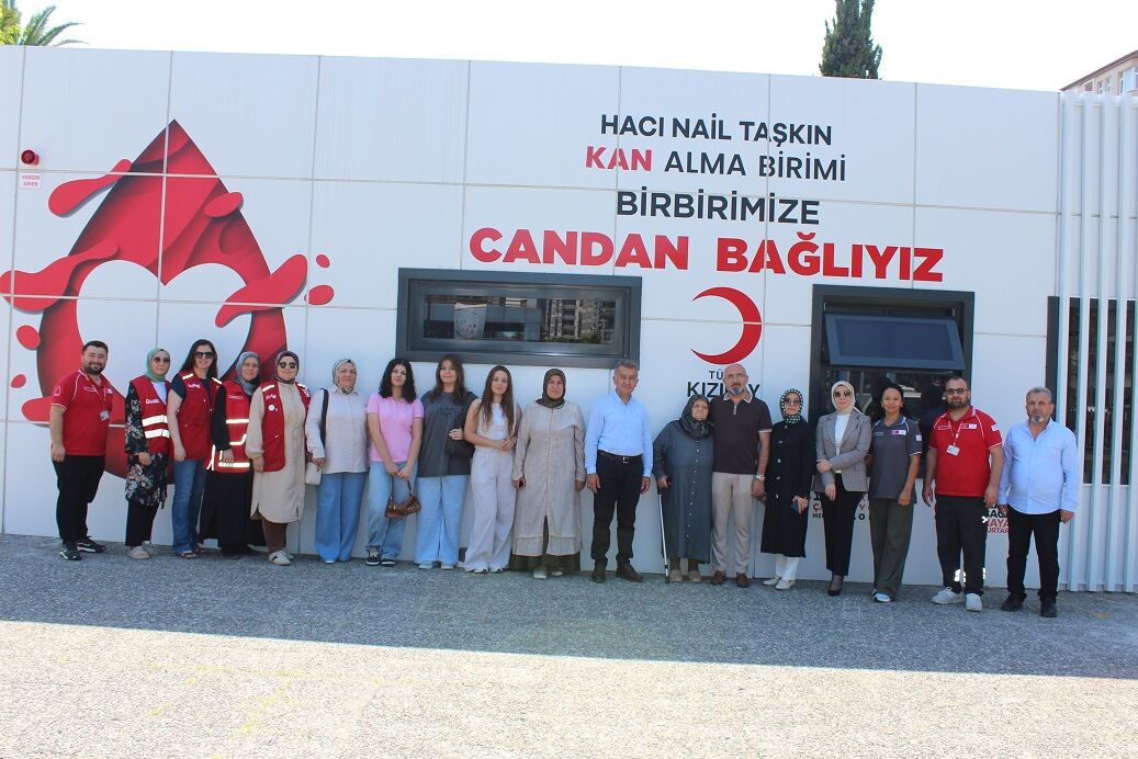 Hacı Nail Taşkın Kan Alma Birimi'ne Anlamlı Aile Ziyareti (8)