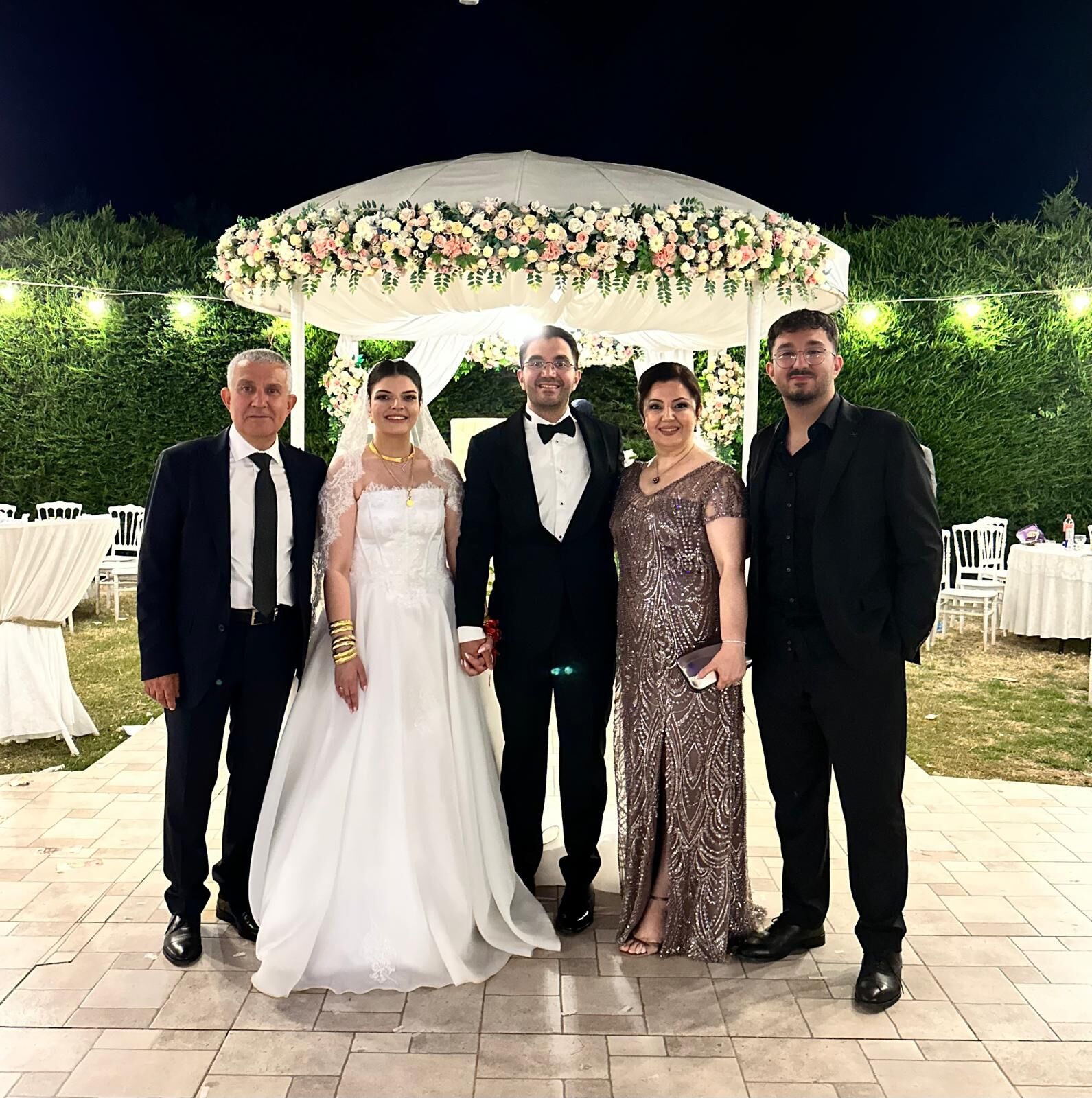 İlayda Ve Burak Çifti Muhteşem Bir Düğün