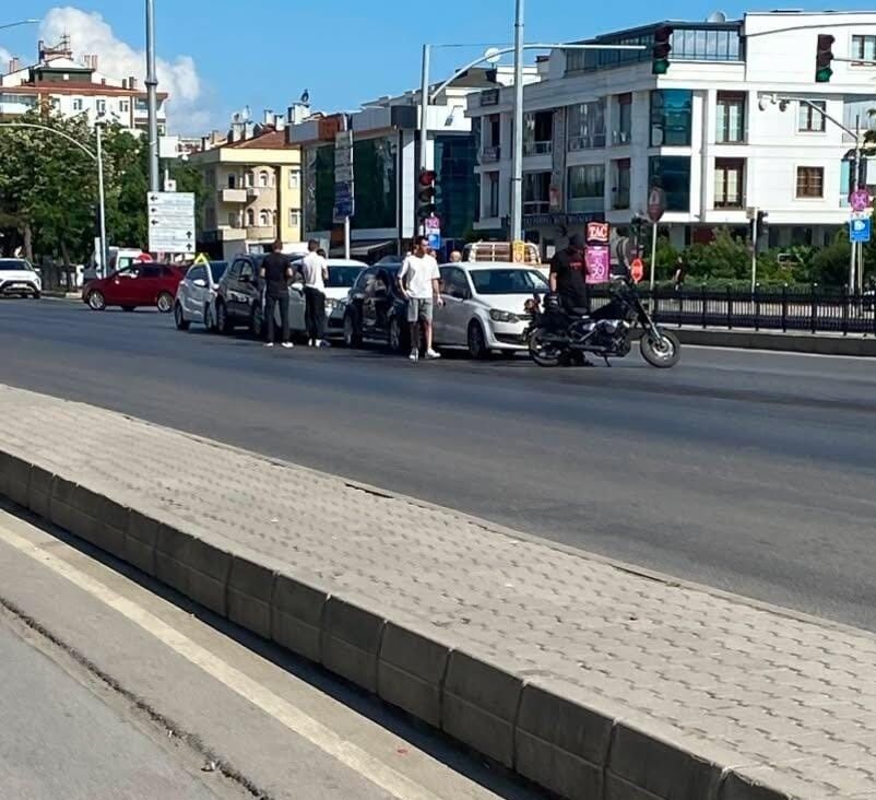 Samsun'da 5 Araçlı Zincirleme Kaza