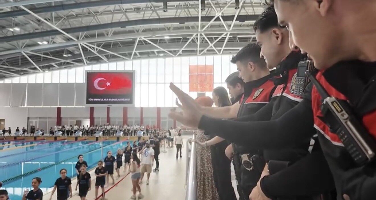 Şehit Polisin Emaneti Eylül Asel Yüzmede Gururlandırdı (3)