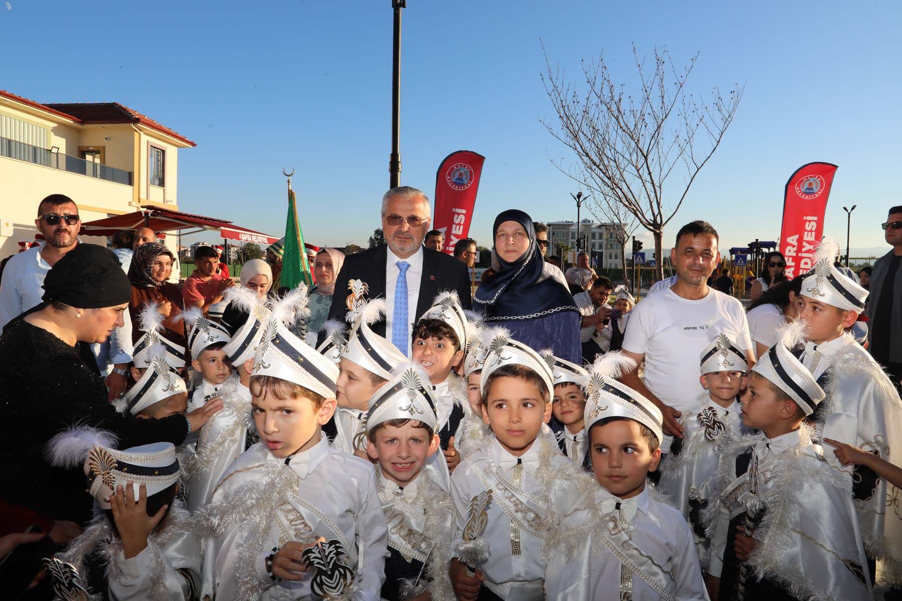 22. Geleneksel Sünnet Şöleni̇’nde Çocuklar Doyasiya Eğlendi̇ (3)