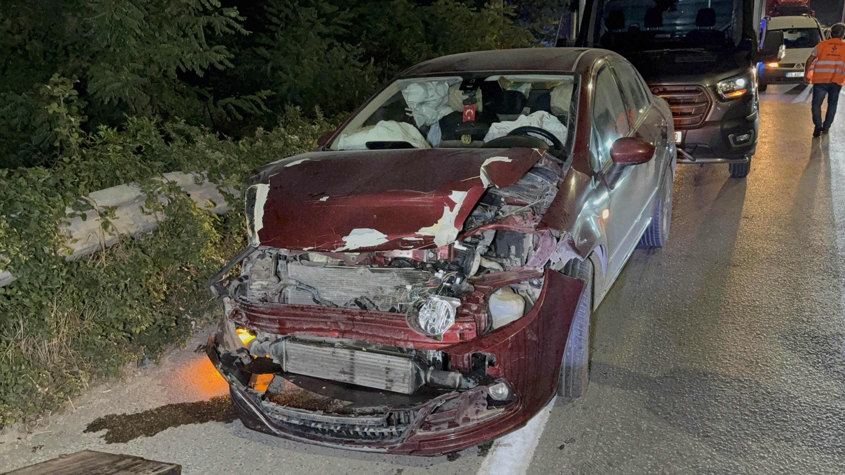 Samsun’da 4 Araçlı Zincirleme Kaza 5 Yaralı (2)