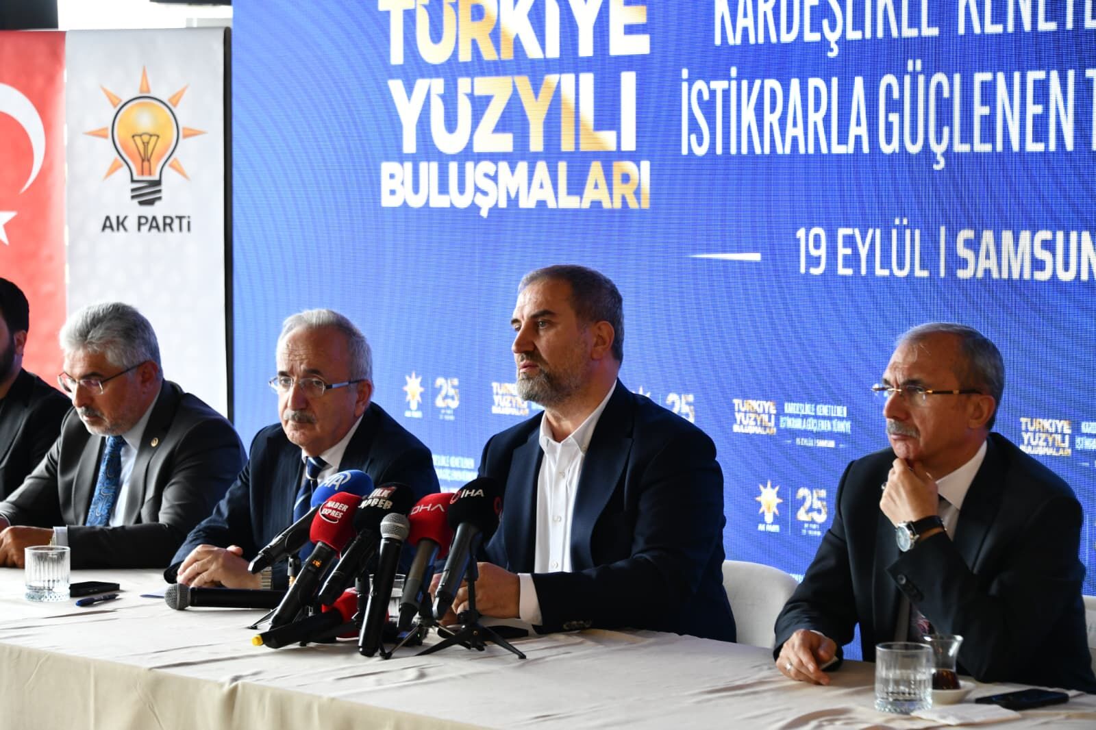 Ak Parti̇ Samsun’da 17 İlçede Türki̇ye Yüzyili Buluşmalari İçi̇n Sahaya İni̇yor (3)