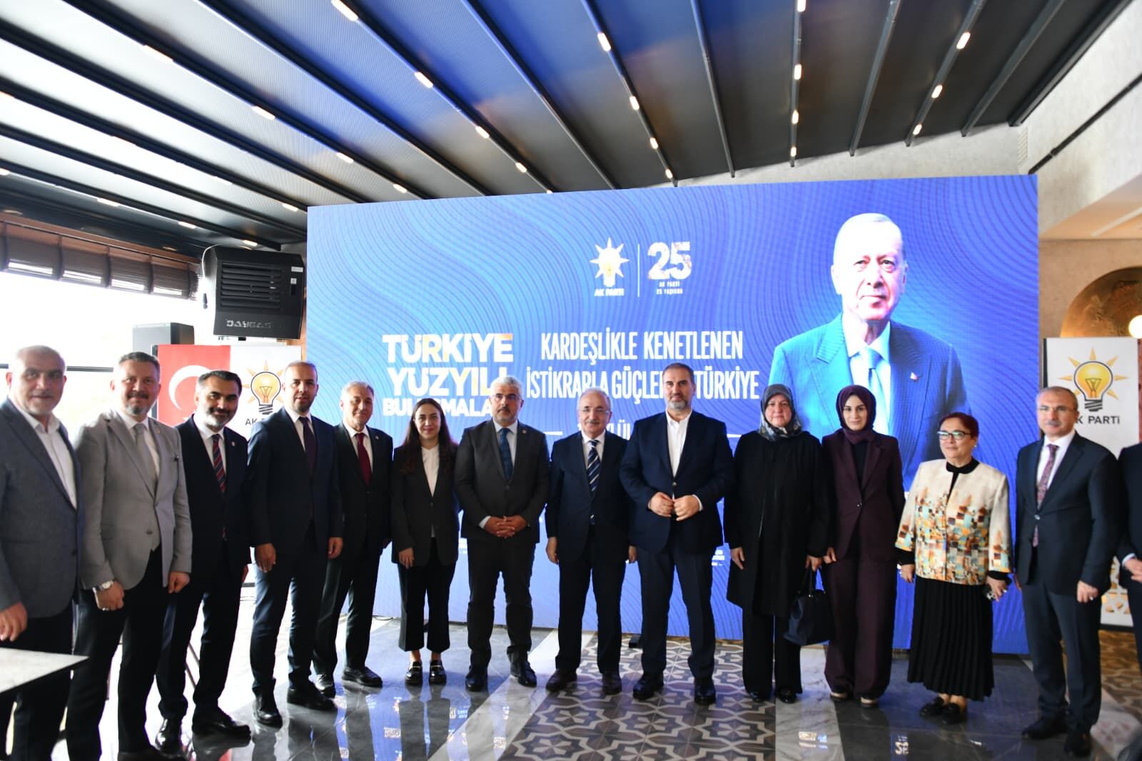 Ak Parti̇ Samsun’da 17 İlçede Türki̇ye Yüzyili Buluşmalari İçi̇n Sahaya İni̇yor (4)