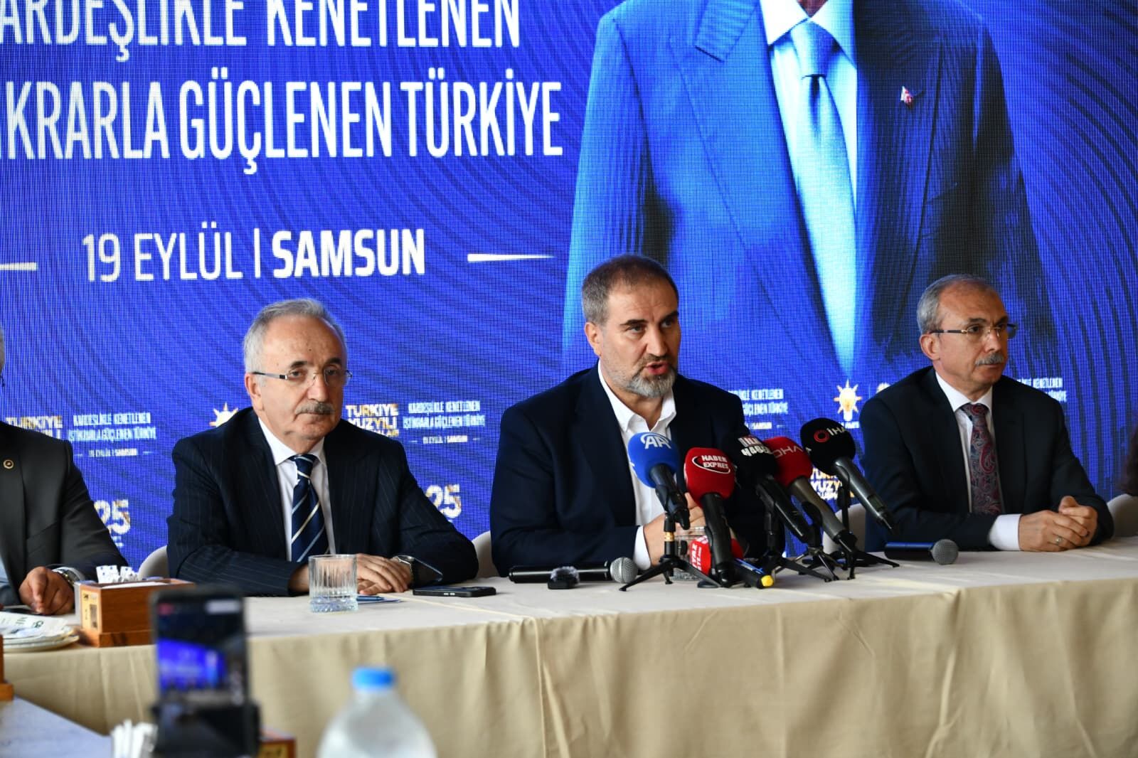Ak Parti̇ Samsun’da 17 İlçede Türki̇ye Yüzyili Buluşmalari İçi̇n Sahaya İni̇yor (7)