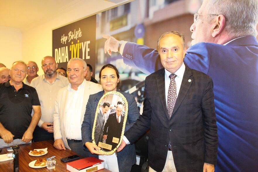 Ayyüce Türkeş Bafra’da Konuştu “Türkiye’yi Yöneten Kadrolarda İyi̇ Parti Olacak” (13)