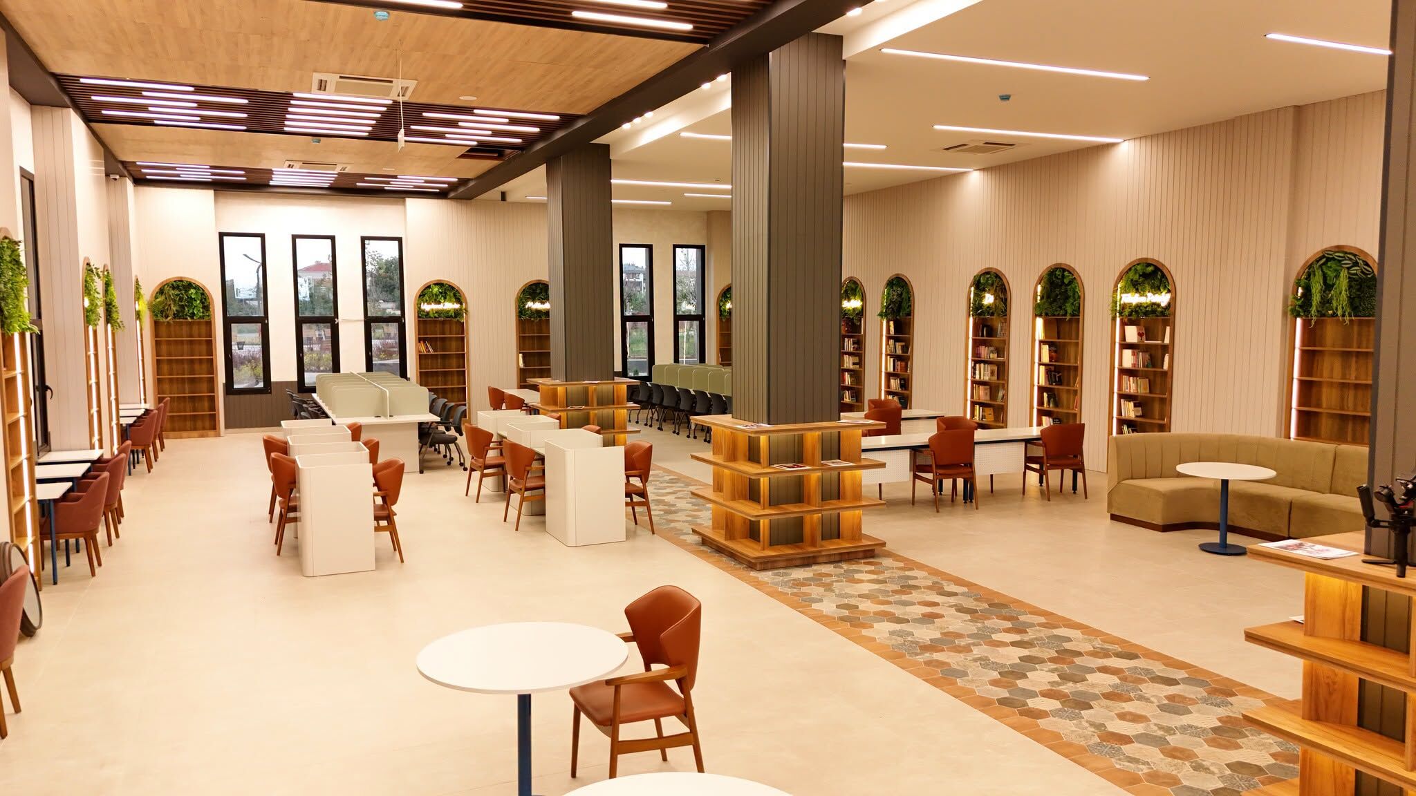 Bafra Mi̇llet Kütüphanesi̇ Kapilarini Açti (6)