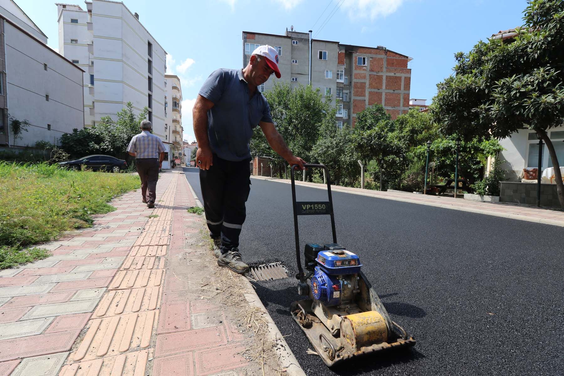 İshakli Mah Özay Gönlüm Cad (1)