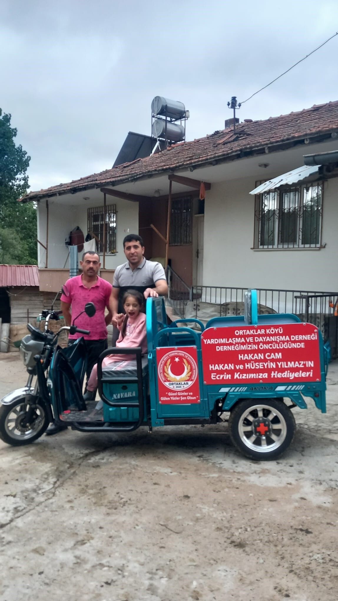 Minik Ecrin'in Elektrikli Araç Sevinci