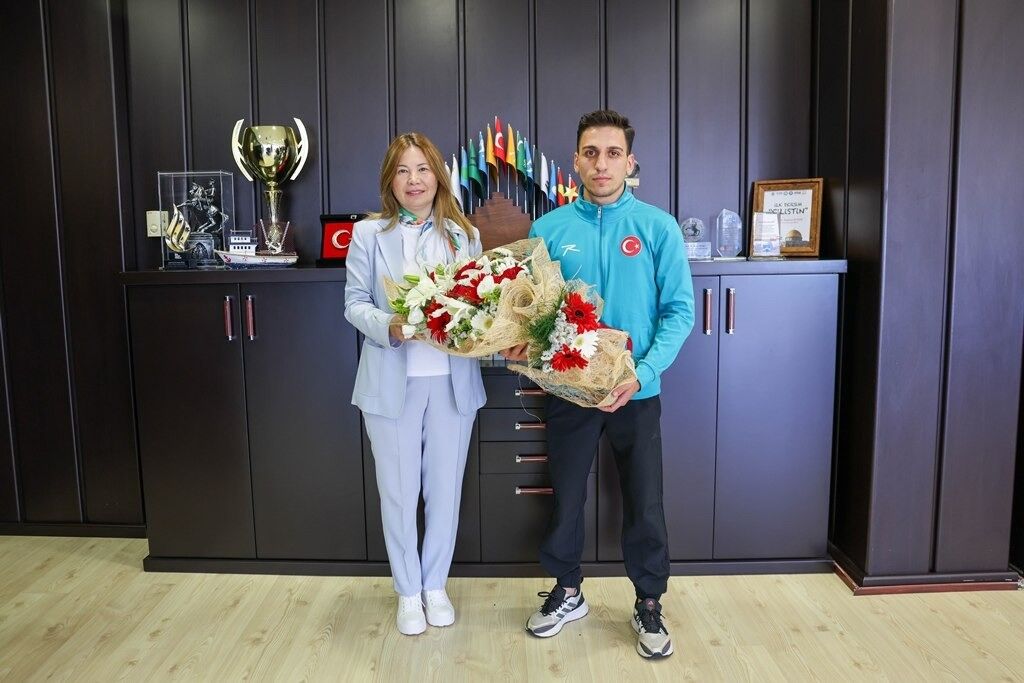 Omü Öğrencilerinden 12 Altın, 8 Gümüş Ve 18 Bronz Madalya (2)