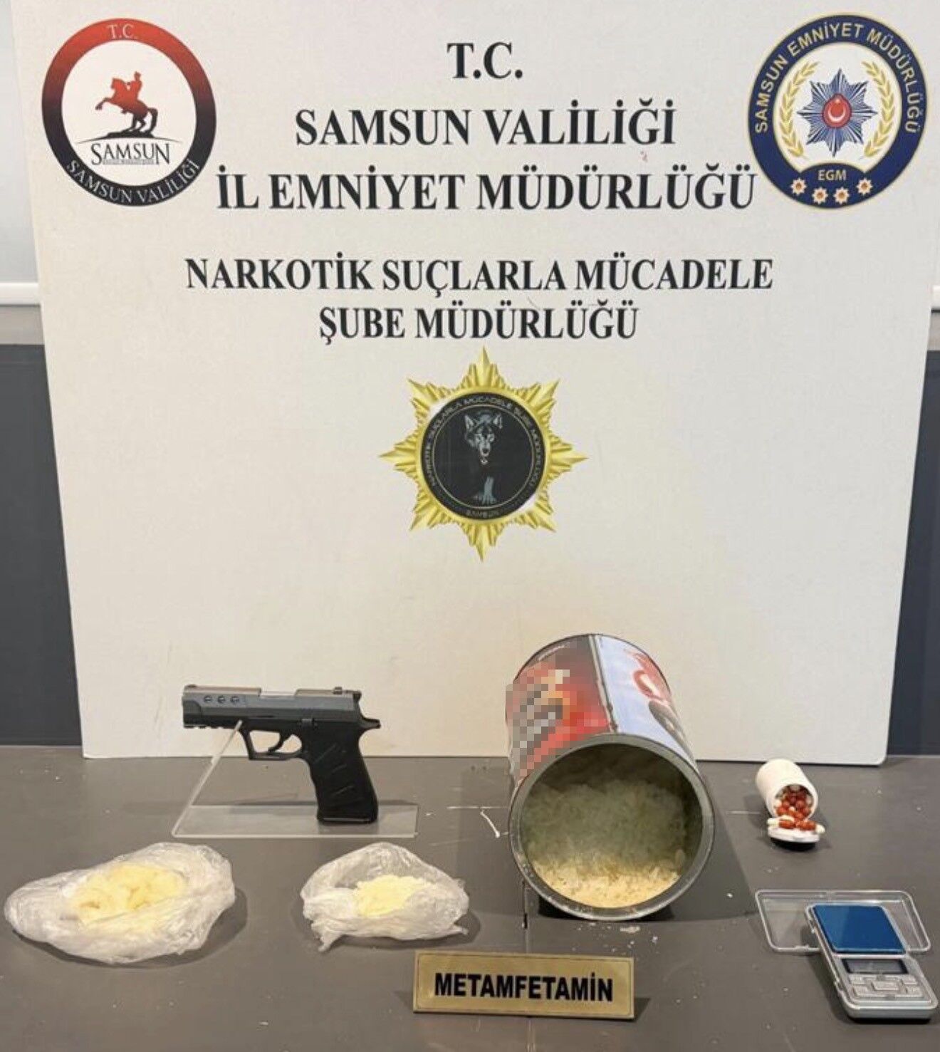 Samsun'da 760 Gram Metamfetamin Ele Geçirildi (1)