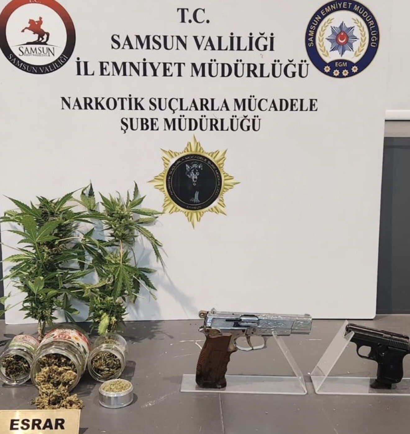 Samsun'da 760 Gram Metamfetamin Ele Geçirildi (3)