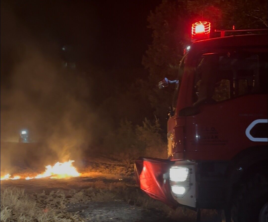 Samsun'da Anız Yangını Ormanlık Alana Sıçramadan Söndürüldü
