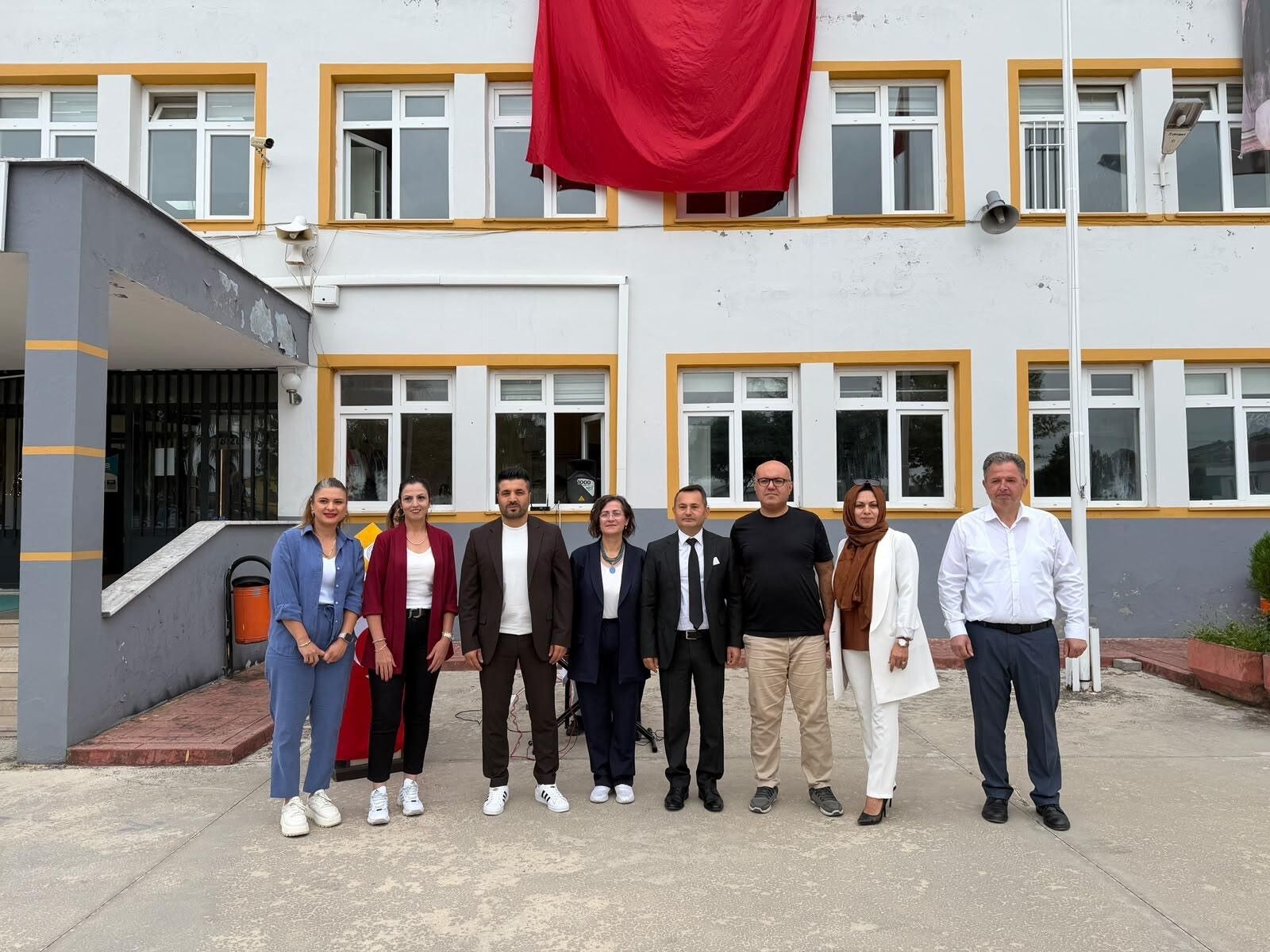 Samsun'da Özel Öğrencilerden İlköğretim Haftası'na Renkli Kutlama